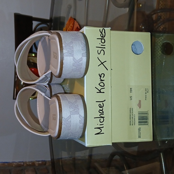 Michael Kors Wedge Slides - Picture 3 of 8